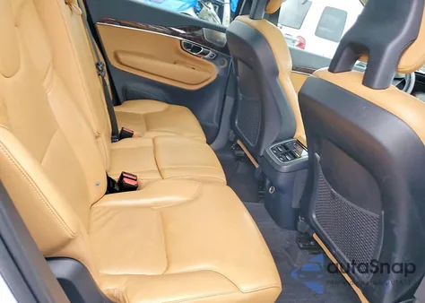 2016 Volvo Xc90 T6 z USA, uszkodzony, nr VIN YV4A22PK1G1056189